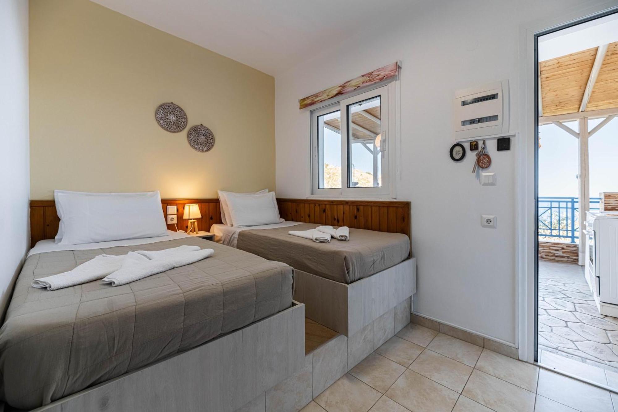 Aperanto Galazio Apartment Архангелос Экстерьер фото