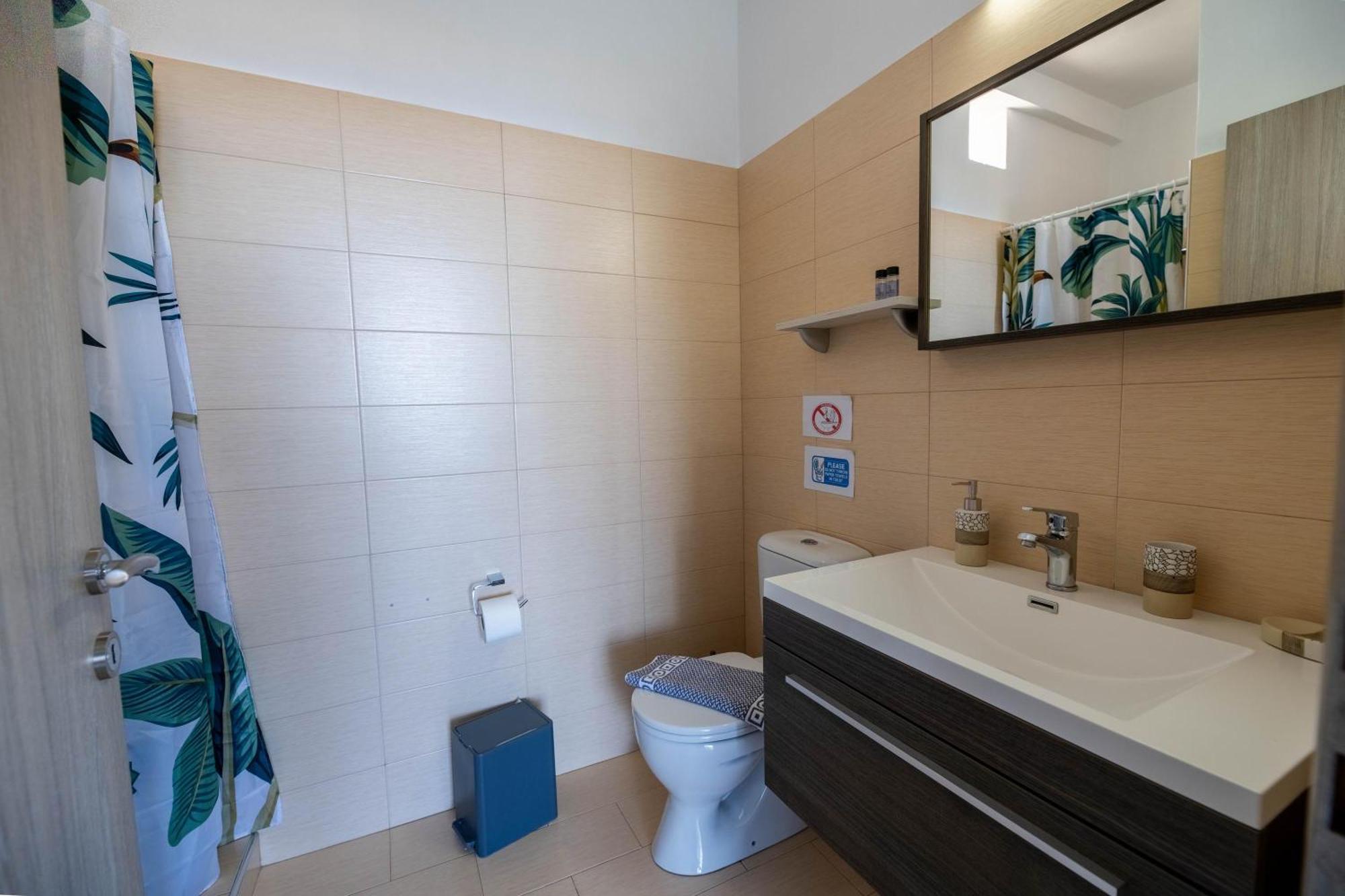 Aperanto Galazio Apartment Архангелос Экстерьер фото